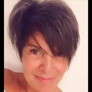 Meet your Posher, Cynthia